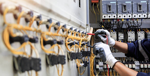 Professional Electrician technician working in Raceland, LA